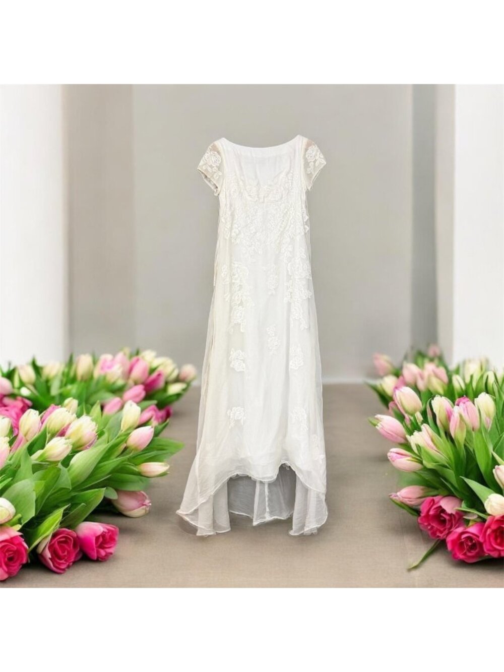 Vintage Wedding Dress Beaded Floral Applique Lace Cap Sleeves 1960s Miss Betsy